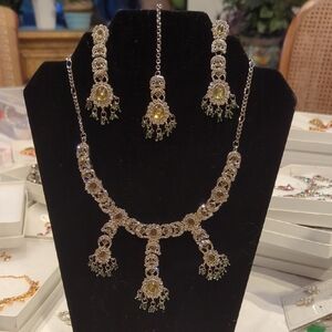 Elegant Gold and Silver Jewelry Set